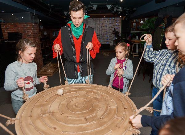 лабиринт Форт Боярд в Челябинске